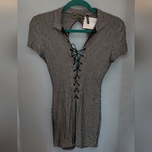 ✨ Guess Black and White Striped Mini Dress